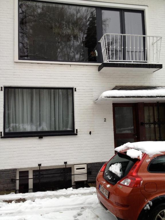 Guesthouse Au Coin De La Rue Malmedy Exterior foto